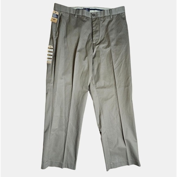 Dockers D3 Classic Fit Iron Free Khaki Flat Front Pants Mens‎ Size W38 L32 NWT - Picture 1 of 6